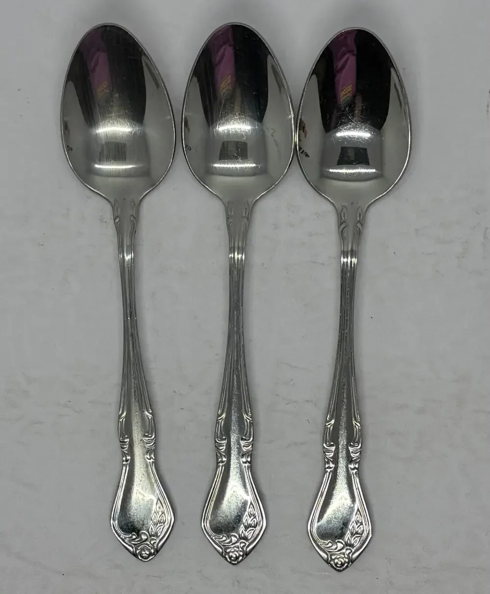 Reed & Barton Rose Queen Stainless Steel Teaspoons Lot of 4 Floral Flatware